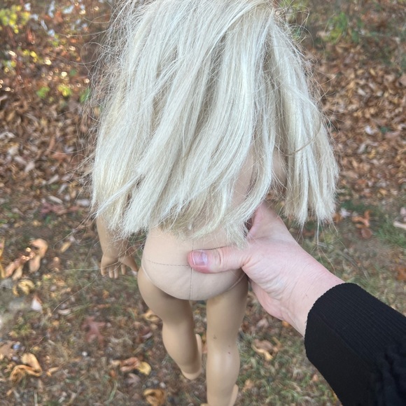 American Girl Doll PLEASANT COMPANY Blonde MESSY Hair Brown Eyes Body Marks TLC - Picture 14 of 16